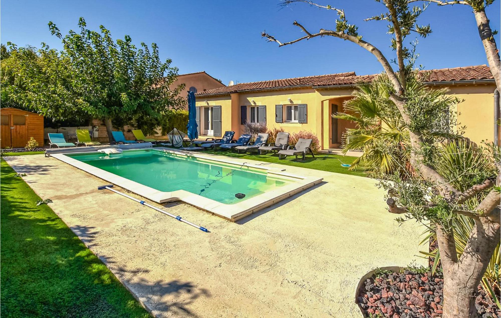Stunning Home In Avignon With Wifi Exterior photo